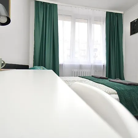 Aleja Niepodleglosci Varsovie