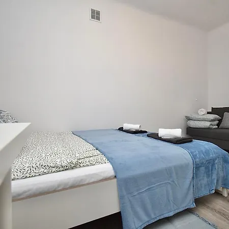 Aleja Niepodleglosci * Varsovie