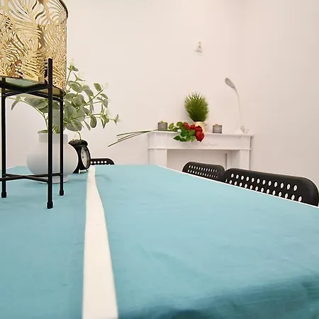 ホームステイ Aleja Niepodleglosci *