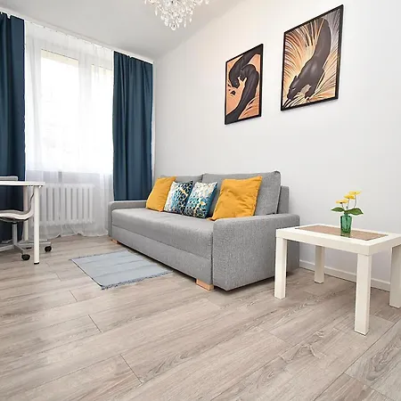 Aleja Niepodleglosci ワルシャワ