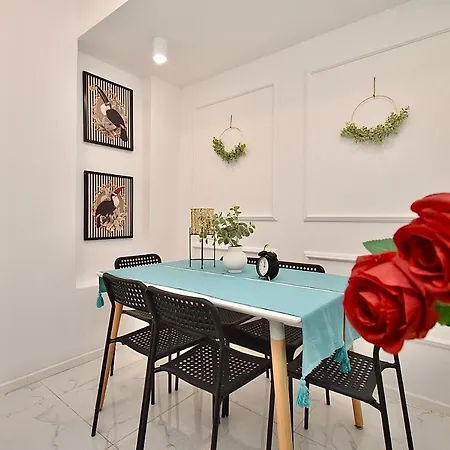 Aleja Niepodleglosci Privat bolig Warszawa