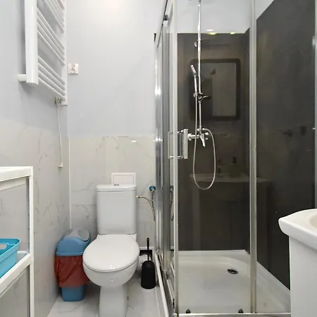 Aleja Niepodleglosci Privat bolig *